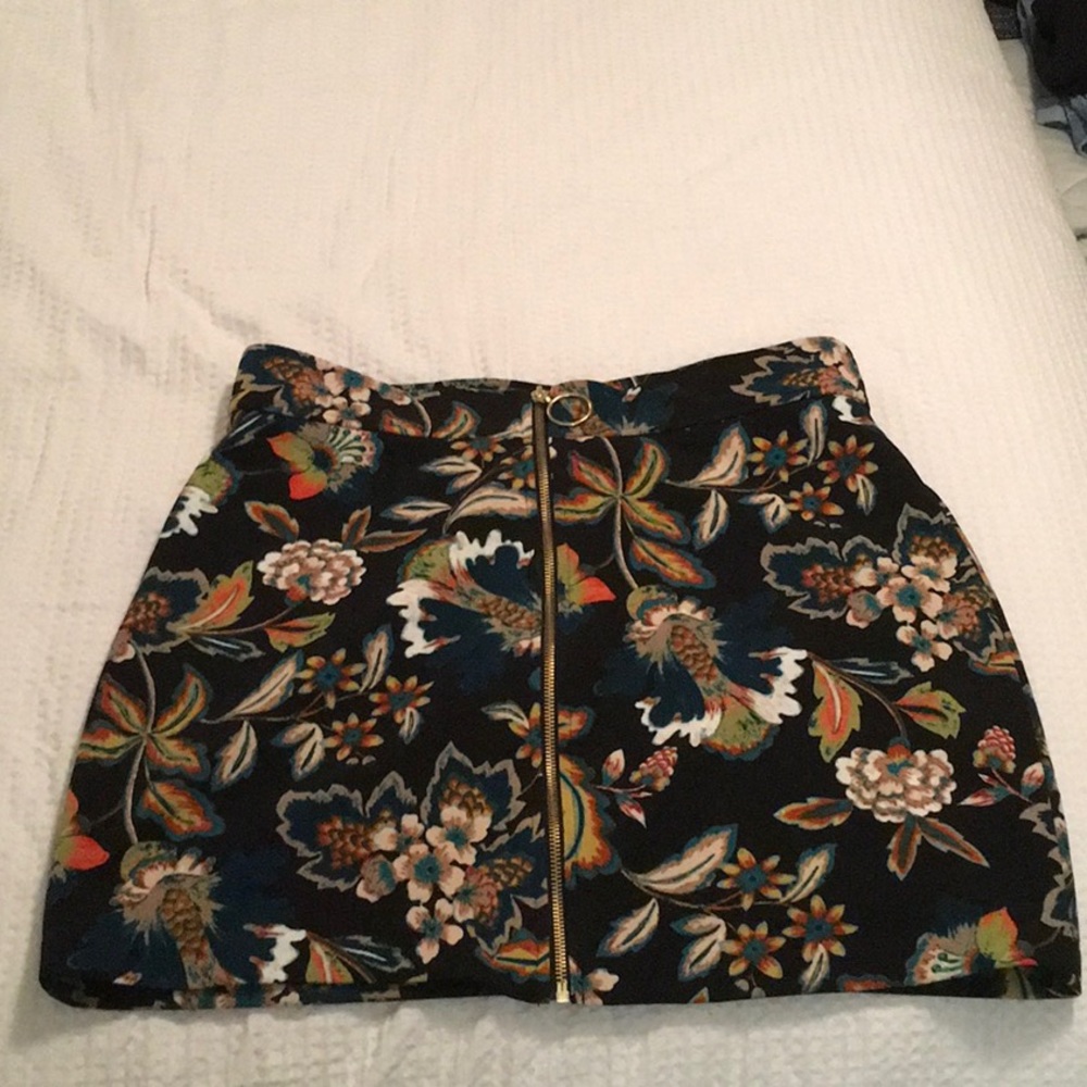 Gorgeous fall or winter skirt
